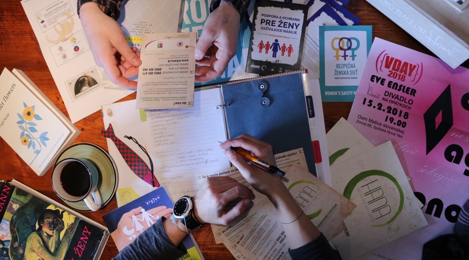 potrebujem_informacie_pozadie